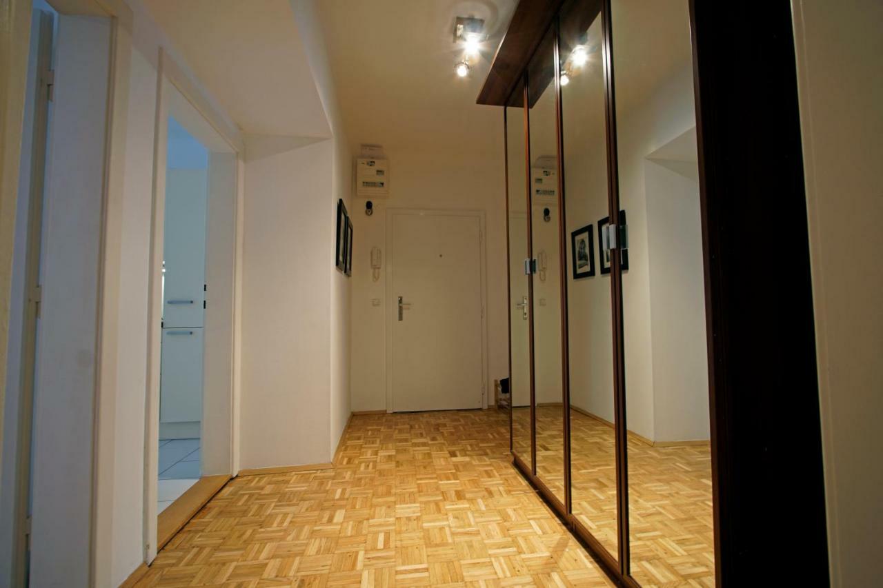 Apartment Close To Stephansdom Wina Bagian luar foto